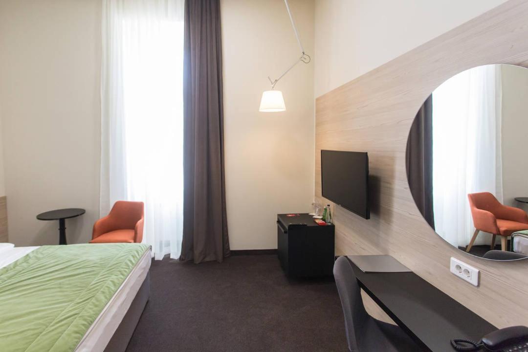 Hotel Grand Hedonist Pančevo Eksteriør bilde