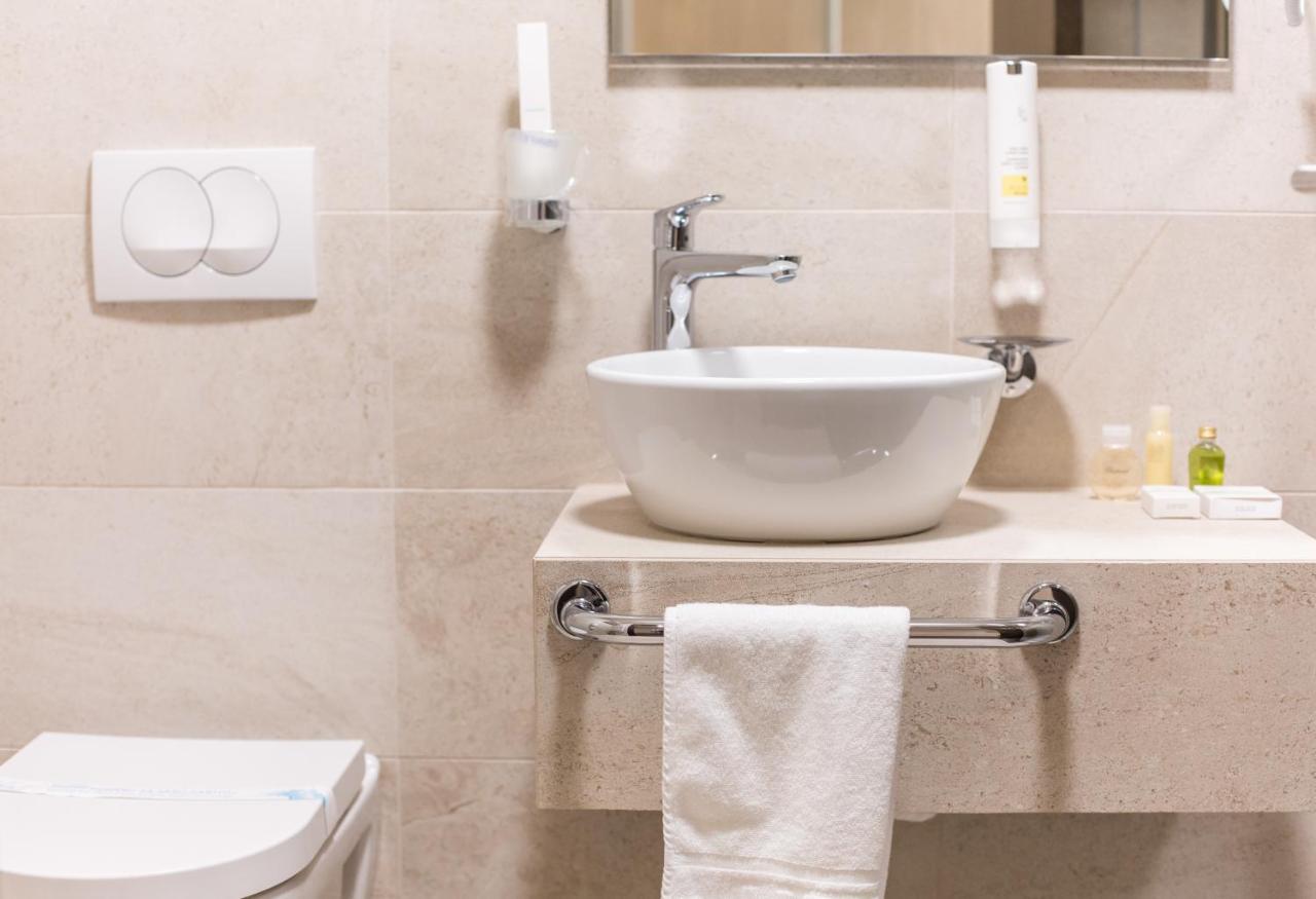Hotel Grand Hedonist Pančevo Eksteriør bilde